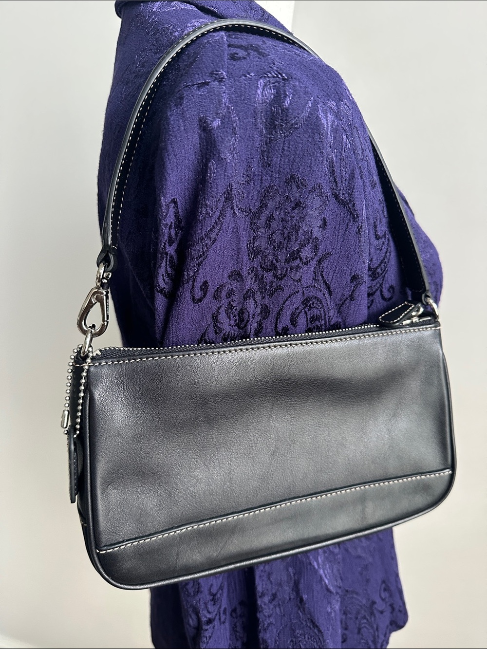 Y2K Coach 7785 Hamptons Demi Pouch Black Leather Bag Purse Old Money Minimalist - Picture 3 of 10